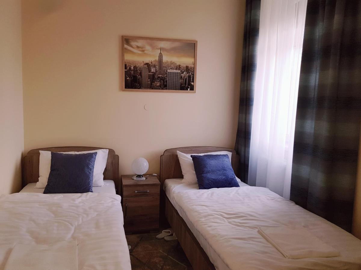 Classic Apartman Szegedin Exterior foto